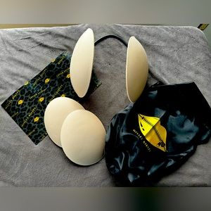 Misses Kisses Moderate Plunge Bra Kit